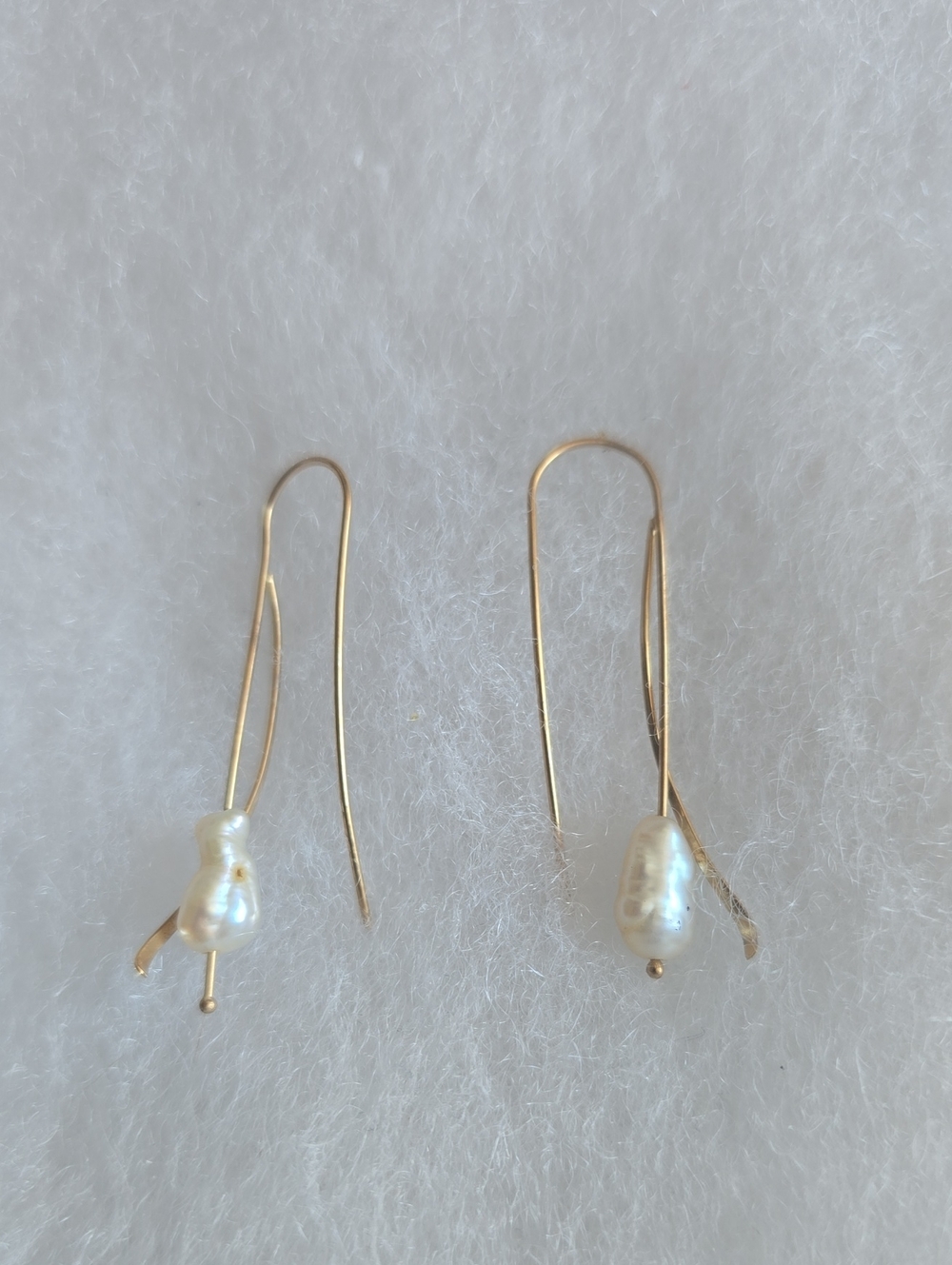 Delicate Gold Pearl Drop Earrings - White Pearls